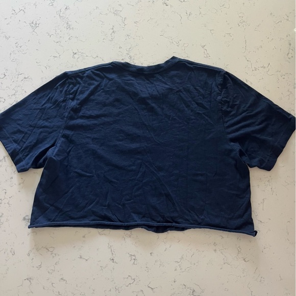 Votes for Women Women's Navy Blue Graphic Crop Top Tee Shirt Size Medium - Picture 7 of 7